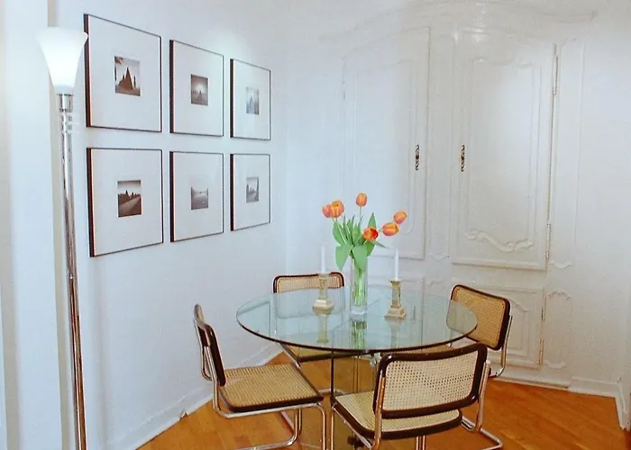 Appartement Maison Eiffel *