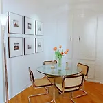 Appartement Maison Eiffel *